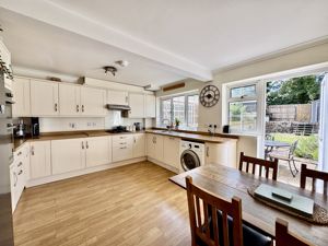 Photo 8- click for photo gallery